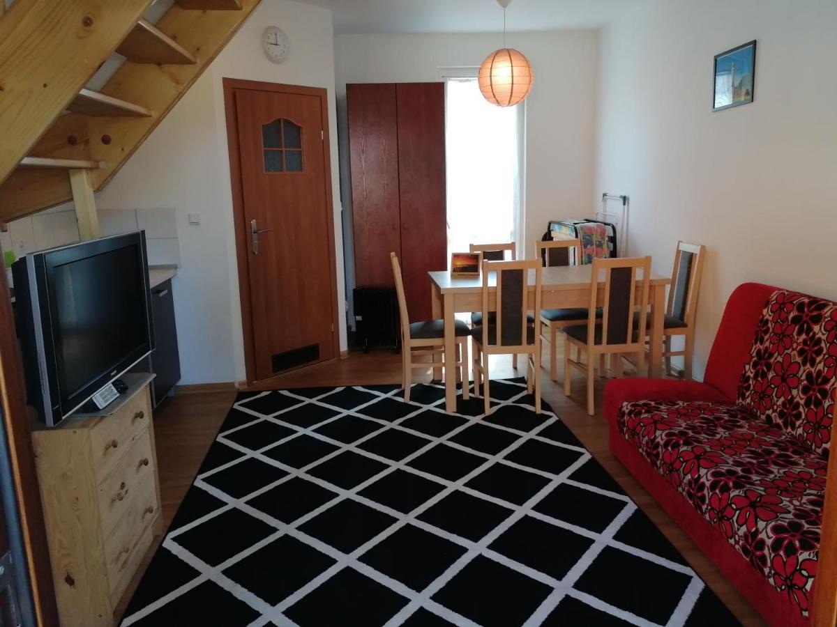 Arena Apartment นีคอร์เซ ภายนอก รูปภาพ